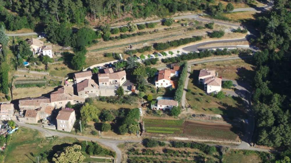 Aux Vieux Arceaux Hotel Mercuer Buitenkant foto